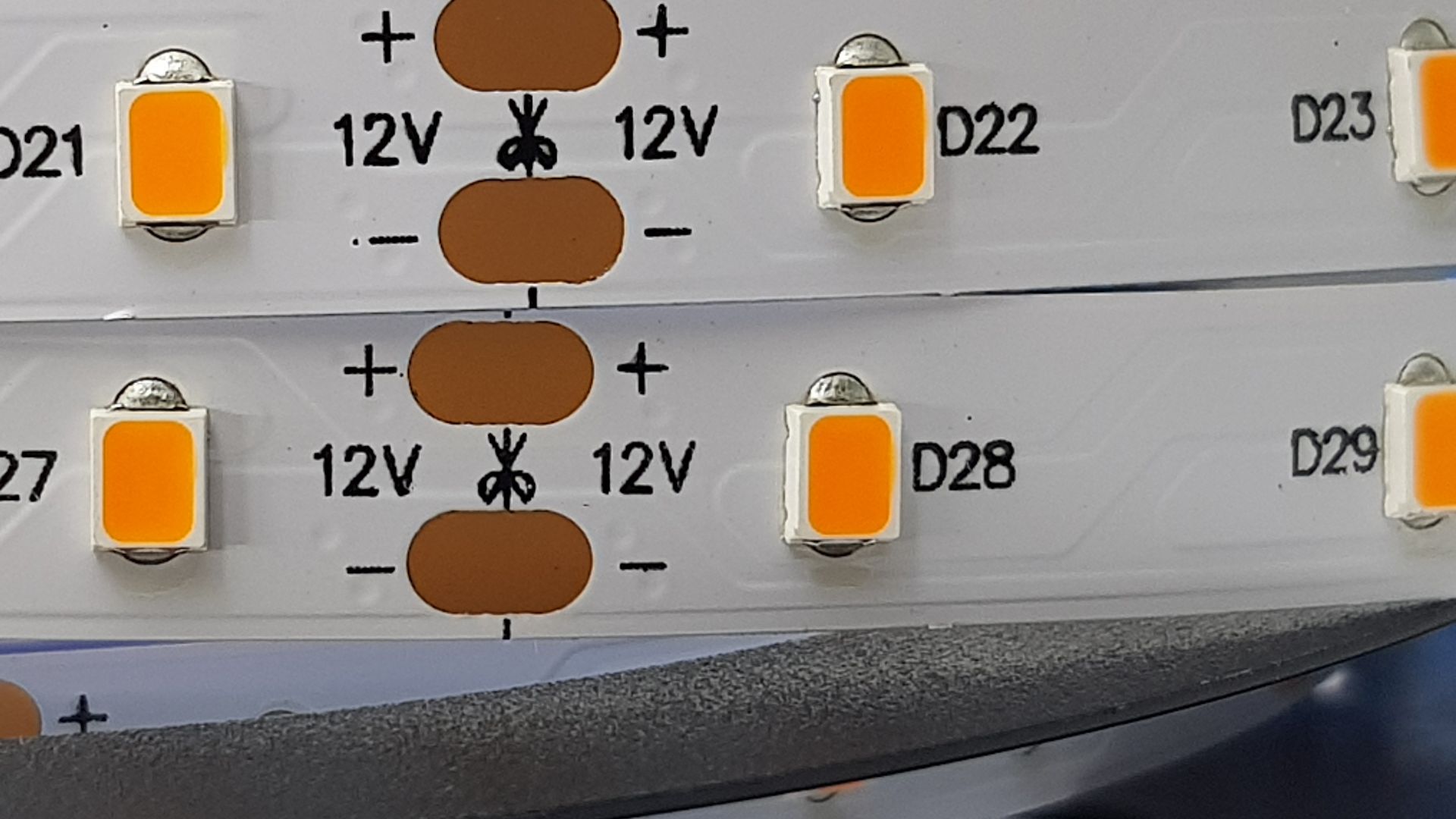 LED pásek PC Amber 1400K - 1600K - PC amber led pásek